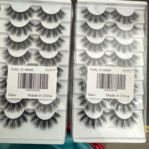 Eyelashes - Picture 1 of 3